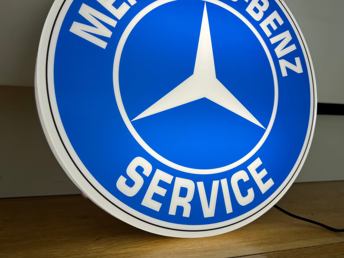 Mercedes Benz Service Round Illuminated Logo Sign