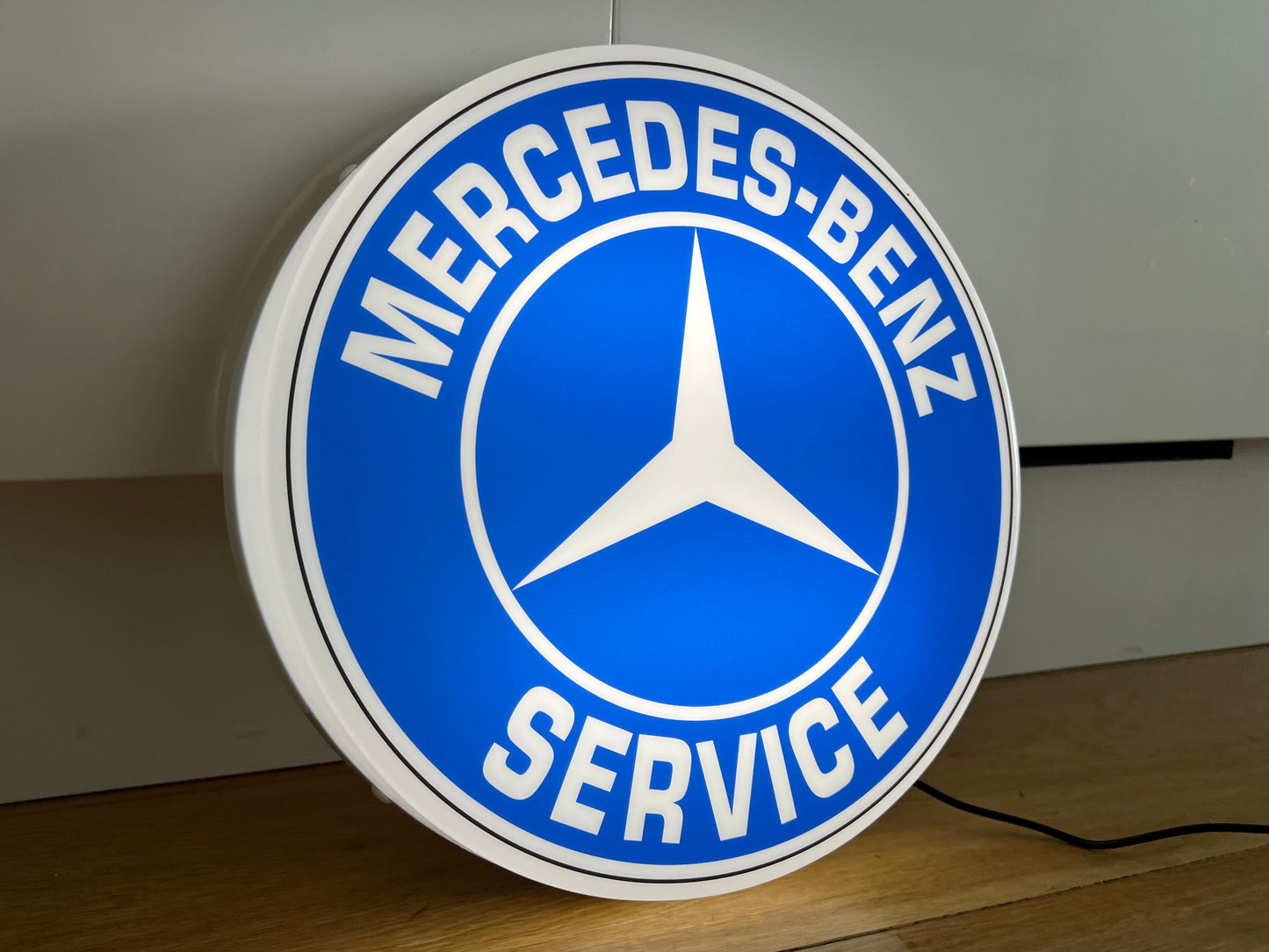 Mercedes Benz Service Round Illuminated Logo Sign