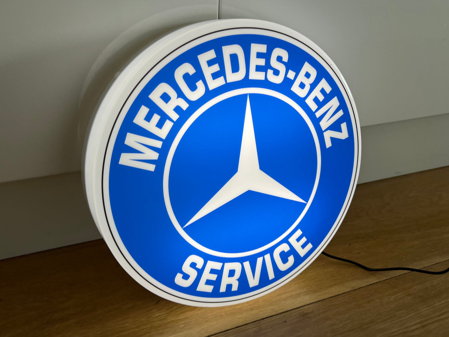Mercedes Benz Service Round Illuminated Logo Sign