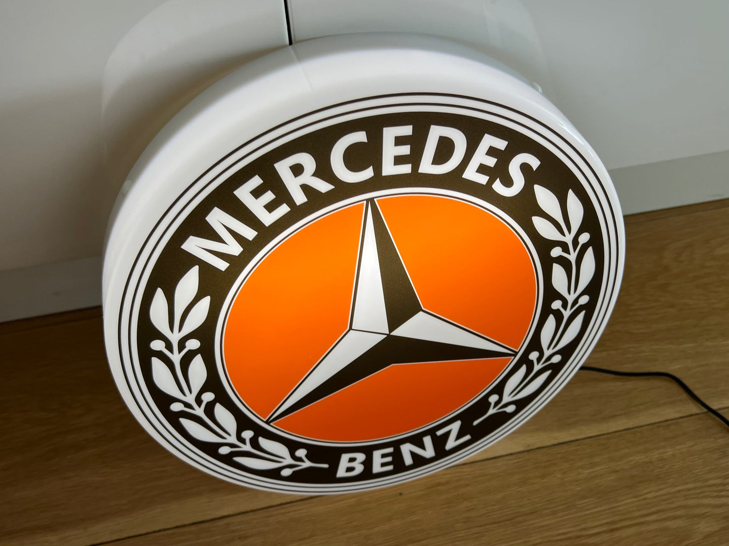 Mercedes Benz Round Illuminated Logo Sign