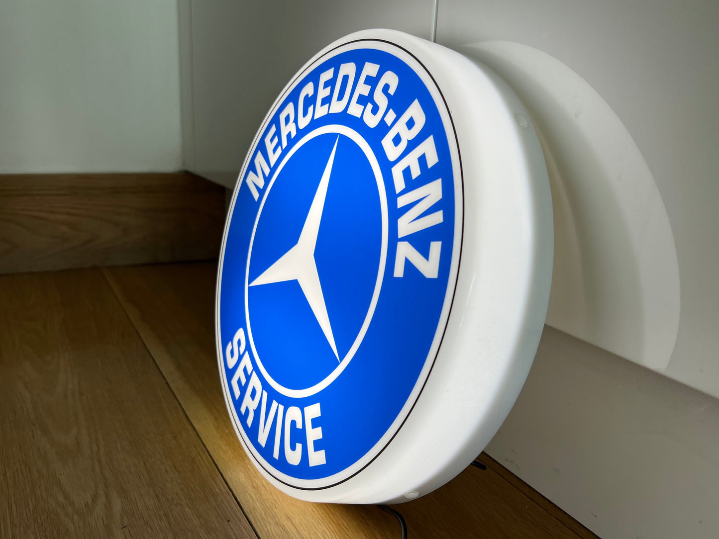 Mercedes Benz Service Round Illuminated Logo Sign
