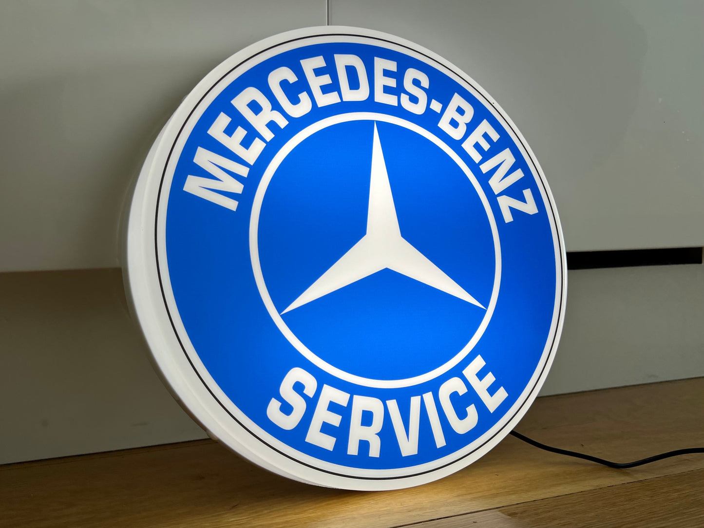 Mercedes Benz Service Round Illuminated Logo Sign