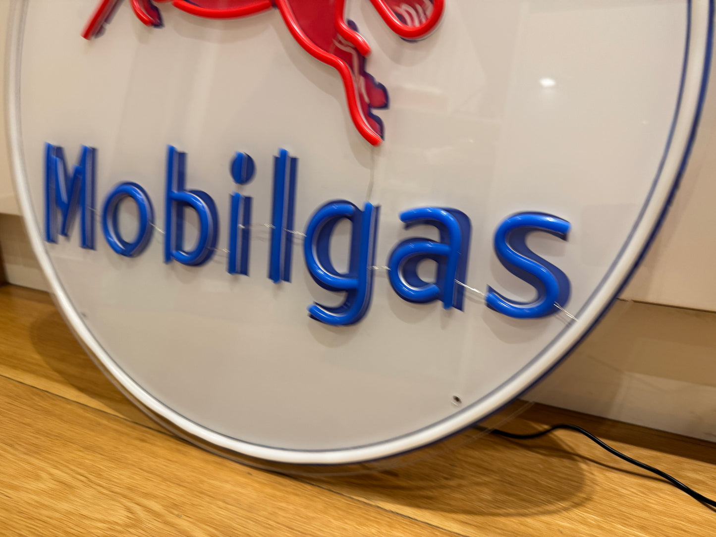 Mobil Mobilgas Neon Sign