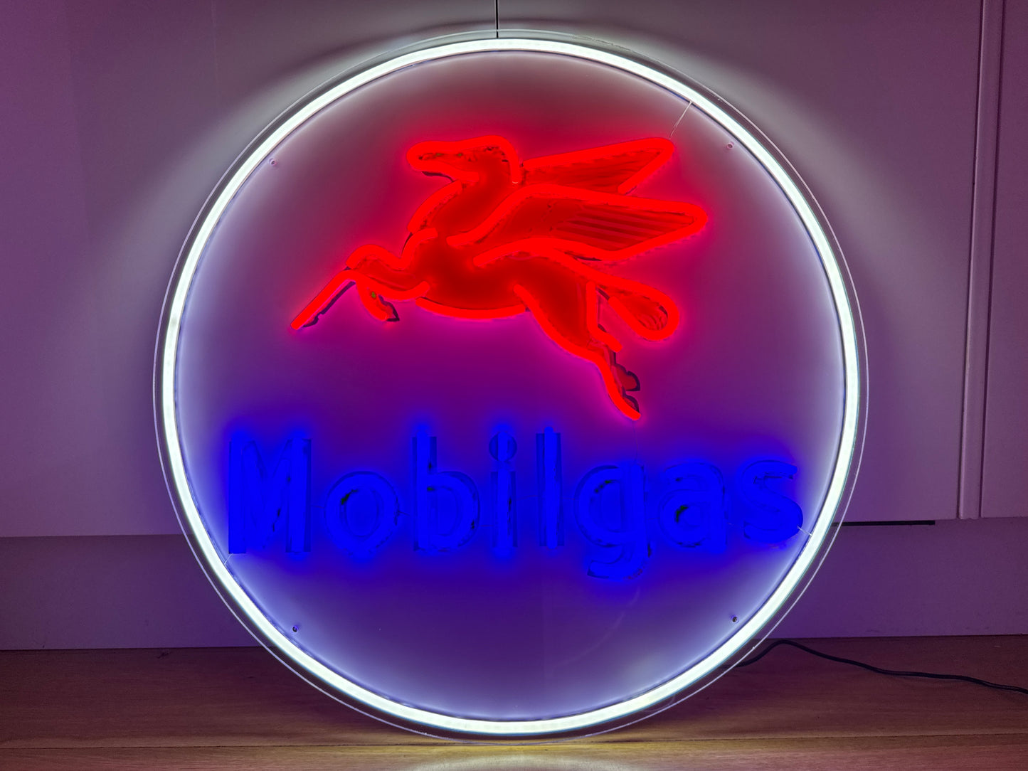 Mobil Mobilgas Neon Sign