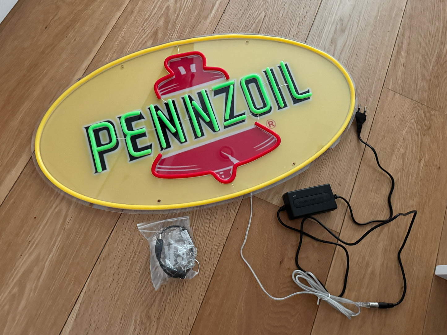 Pennzoil Neon Sign – Retro Garage Man Cave LED Wall Light